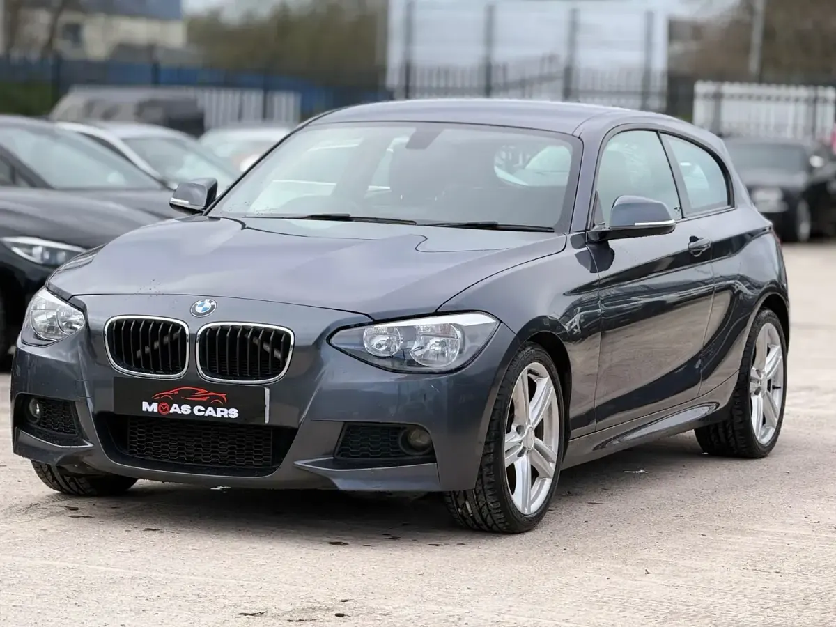 Usado BMW 118 M Sport 143 HP (105 kW) 2012 Cinzento Citadino