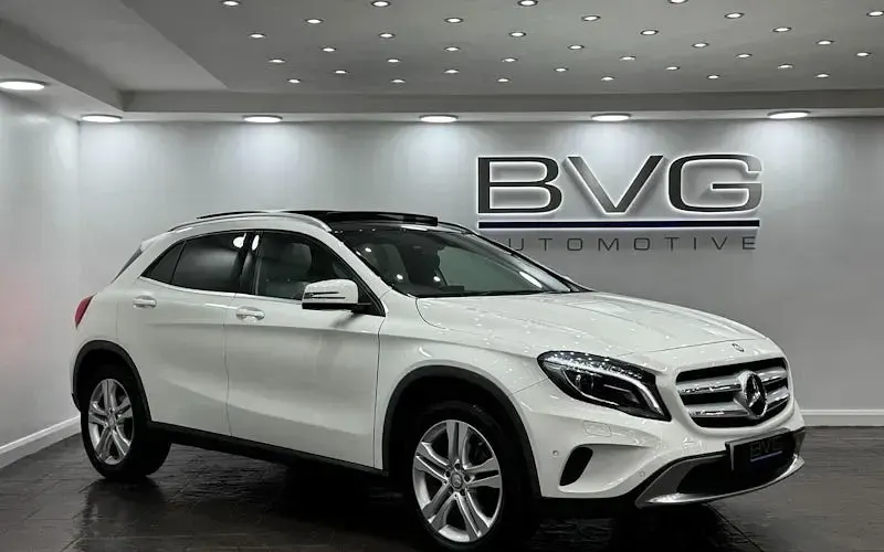 Usado Mercedes GLA220 Premium 170 HP (125 kW) 2015 SUV