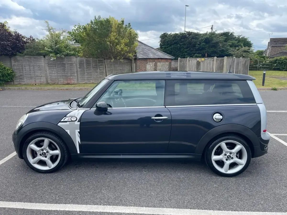 Usado Mini Cooper Clubman 2009 Negro Familiar