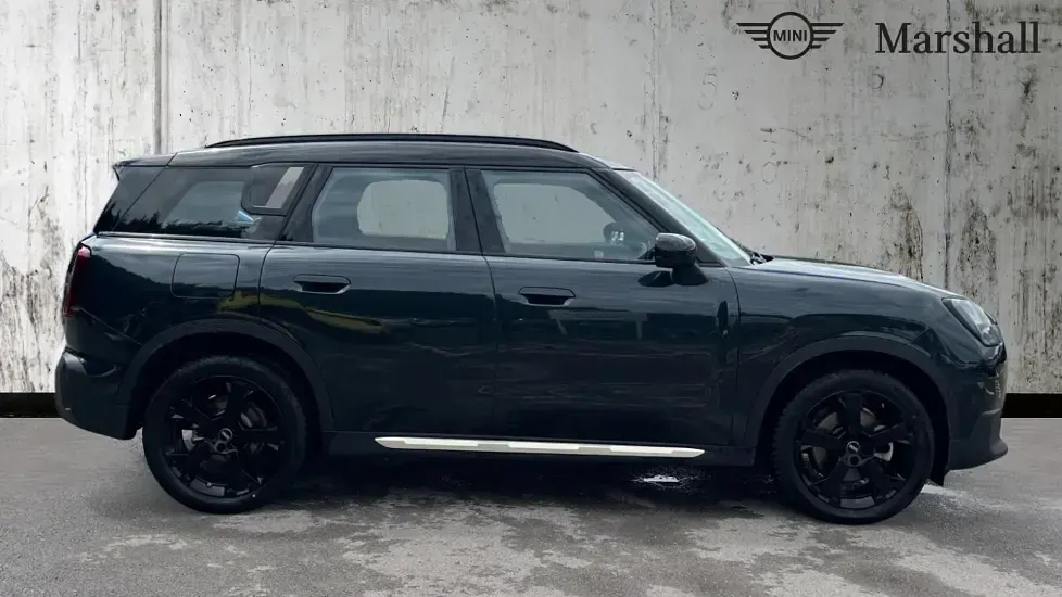 Used Mini Countryman Exclusive 170 HP (125 kW) 2025 Legend grey SUV