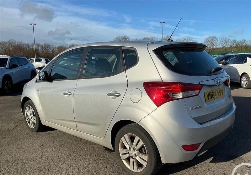 Used Hyundai ix20 Active 90 HP (66 kW) 2014 Silver Hatchback