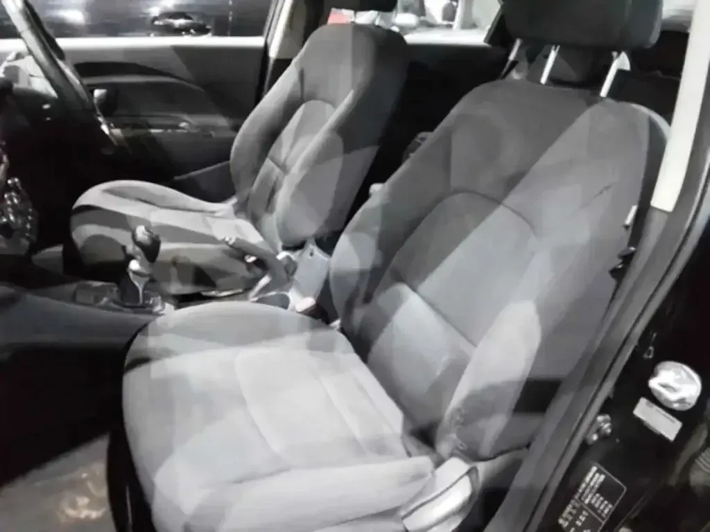 Usado Kia Rio 107 CV (78 kW) 2012 Negro Utilitario