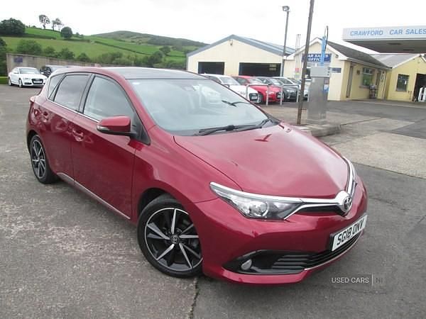 Red Used 2018 Toyota Auris Design Hatchback | £10,500 (A bit pricey) - Image 1/4