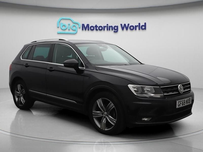 Black Used 2019 VW Tiguan Match SUV | £15,800 (Good price) - Image 1/4