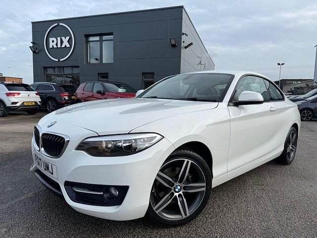 Used BMW 218 Sport Line 150 HP (110 kW) 2017 White Coupe