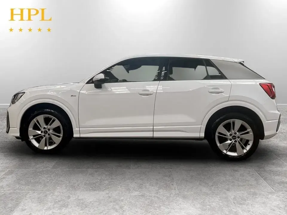 Used Audi Q2 S-Line 110 HP (80 kW) 2022 White SUV