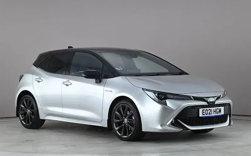 Begagnad Toyota Corolla 122 HK (89 kW) 2021 Halvkombi