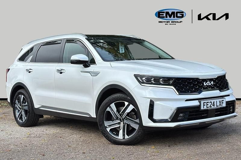 White Used 2024 Kia Sorento Vision SUV | £35,495 - Image 1/3