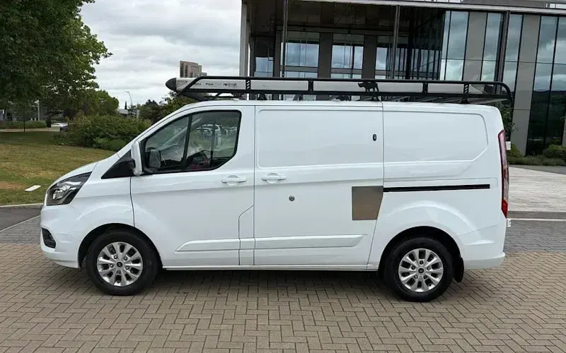 Begagnad Ford Transit Custom Limited 131 HK (96 kW) 2023 Van