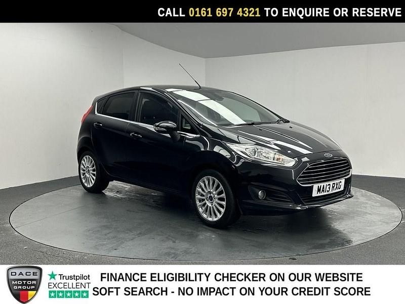 Used Ford Fiesta Titanium 125 HP (91 kW) 2013 Black Hatchback