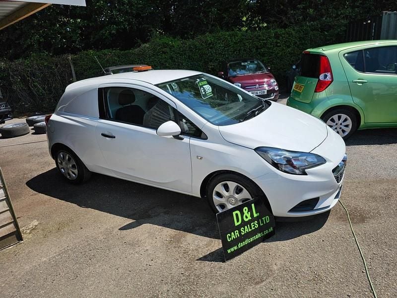 White Used 2016 Vauxhall Corsa Van | £3,495 (Fair price) - Image 1/2