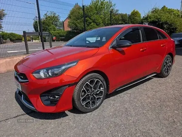 Used Kia ProCeed GT-Line 160 HP (117 kW) 2022 Orange Estate