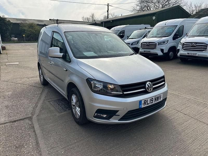 Used VW Caddy Highline 102 HP (75 kW) 2019 Silver MPV