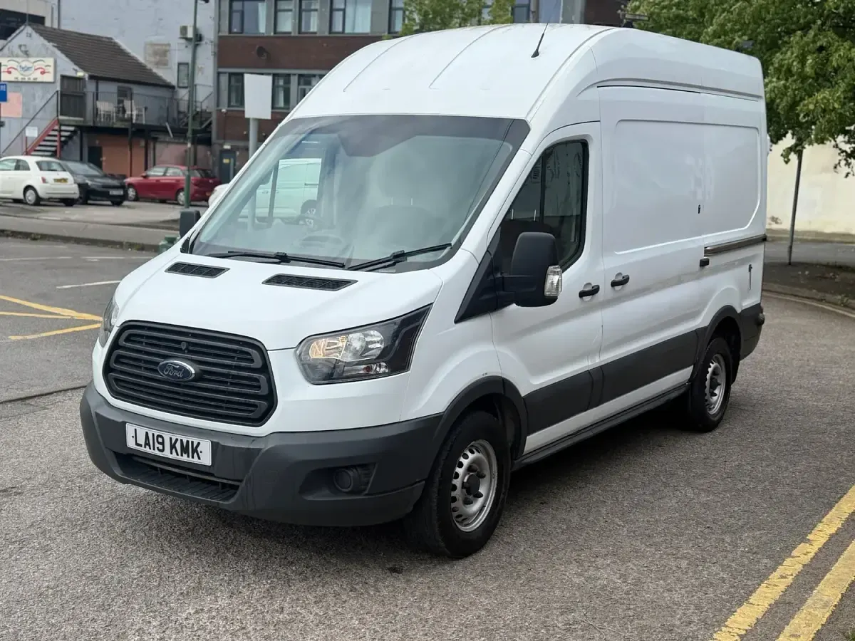 Used Ford Transit 130 HP (95 kW) 2019 White Van