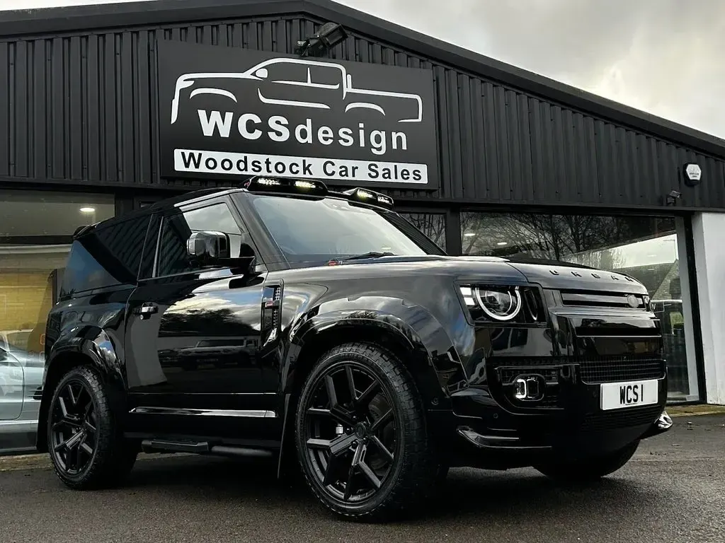 New Land Rover Defender HSE Dynamic 2025 Black SUV
