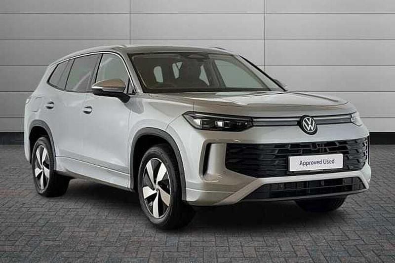 Oyster silver Used 2025 VW Tayron Match SUV | £36,450 (Super price) - Image 1/4