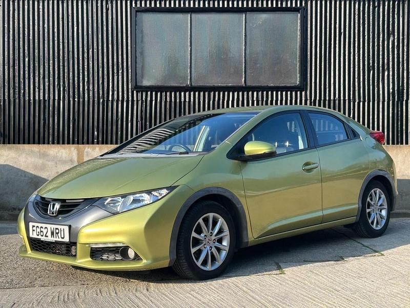 Used Honda Civic EX 150 HP (110 kW) 2012 Yellow Hatchback