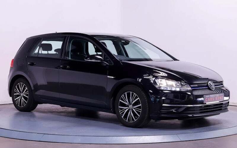 Black Used 2018 VW Golf VII SE Hatchback | £15,637 (Fair price) - Image 1/4