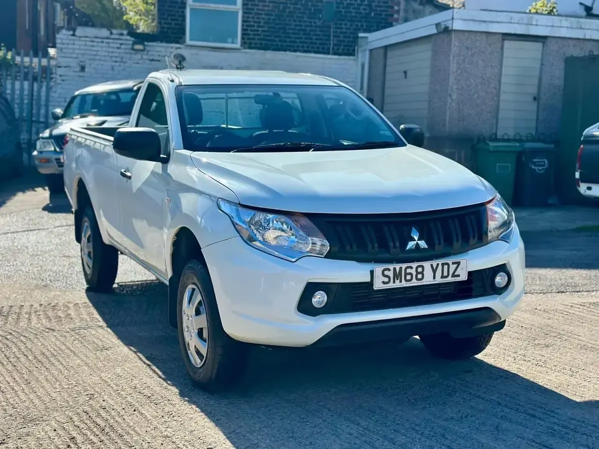 Usado Mitsubishi L200 181 HP (133 kW) 2019 Branco Pickup