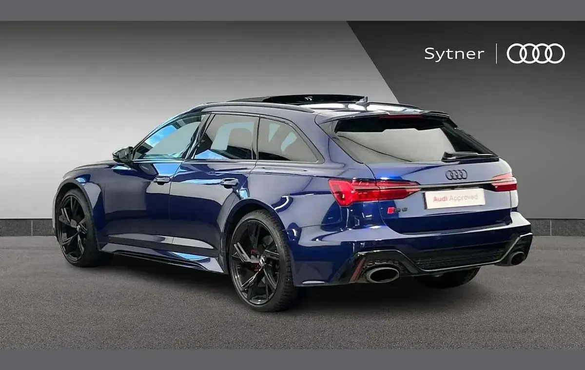 Używany Audi RS6 Design 591 KM (434 kW) 2020 Niebieski Kombi