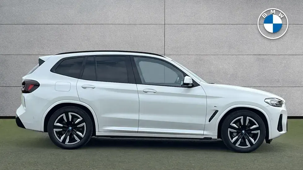 Used BMW iX3 M Sport 207 kW (282 HP) 2023 White SUV