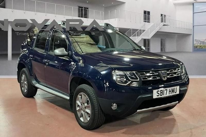 Used Dacia Duster Lauréate 110 HP (80 kW) 2017 Blue SUV