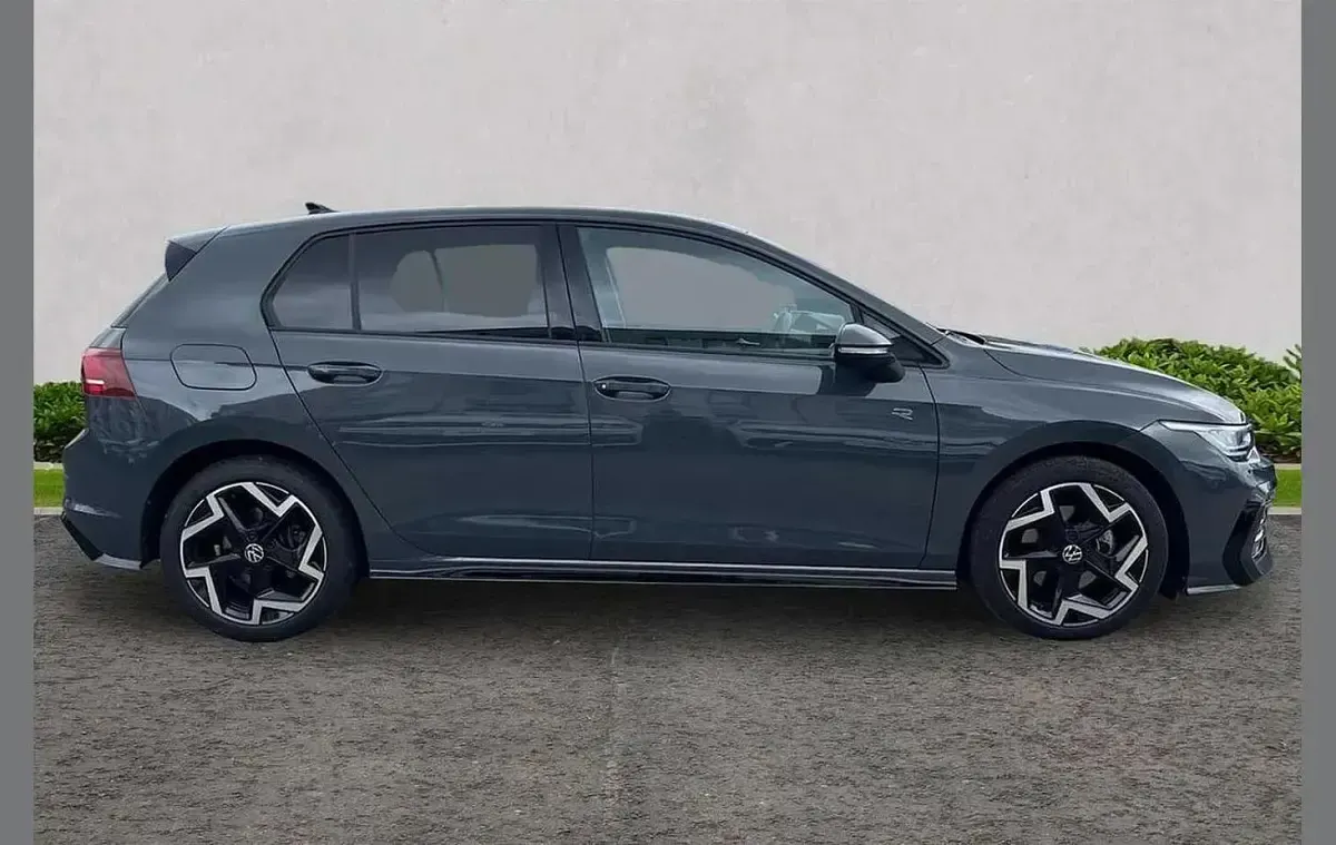 Used VW Golf VIII R-line 150 HP (110 kW) 2025 Grey Hatchback