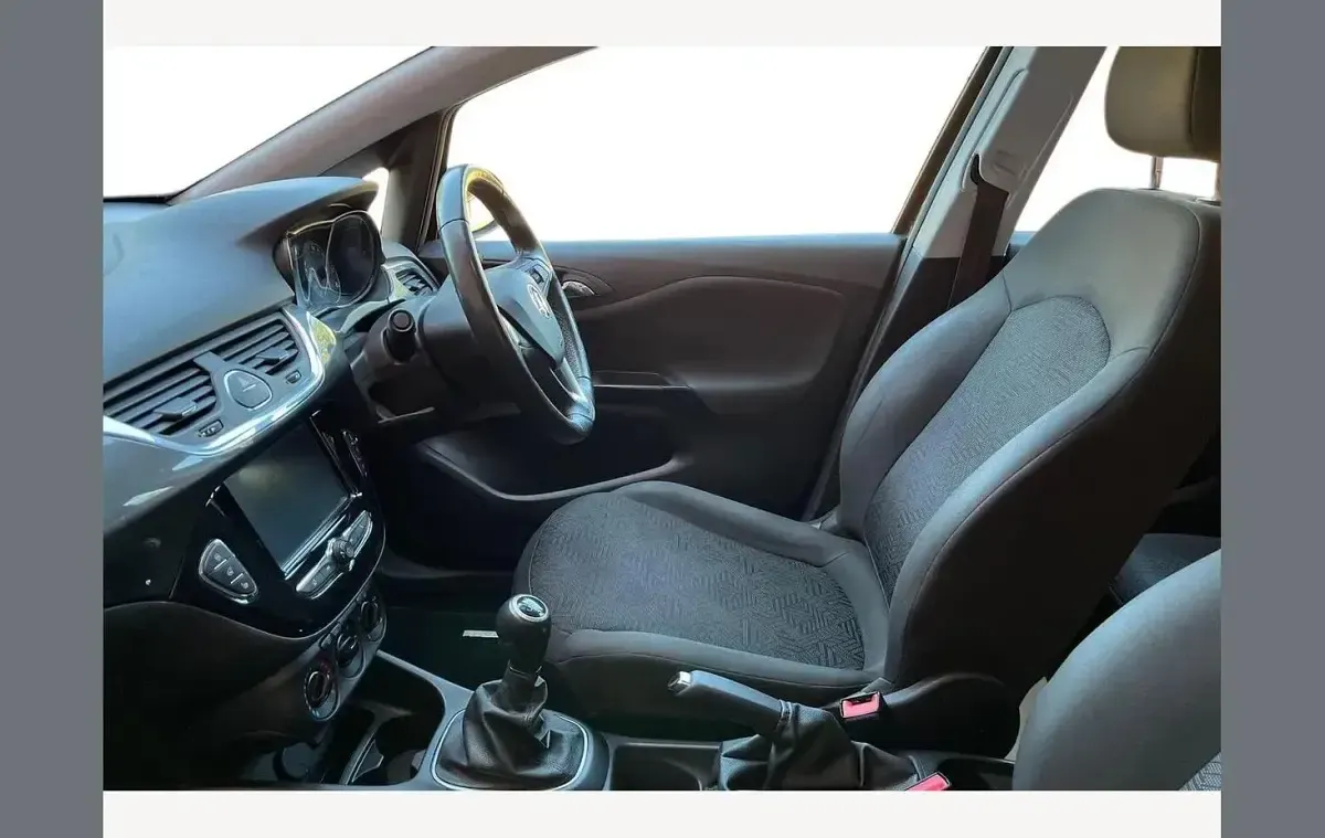 Used Vauxhall Corsa 75 HP (55 kW) 2018 Mineral black Hatchback