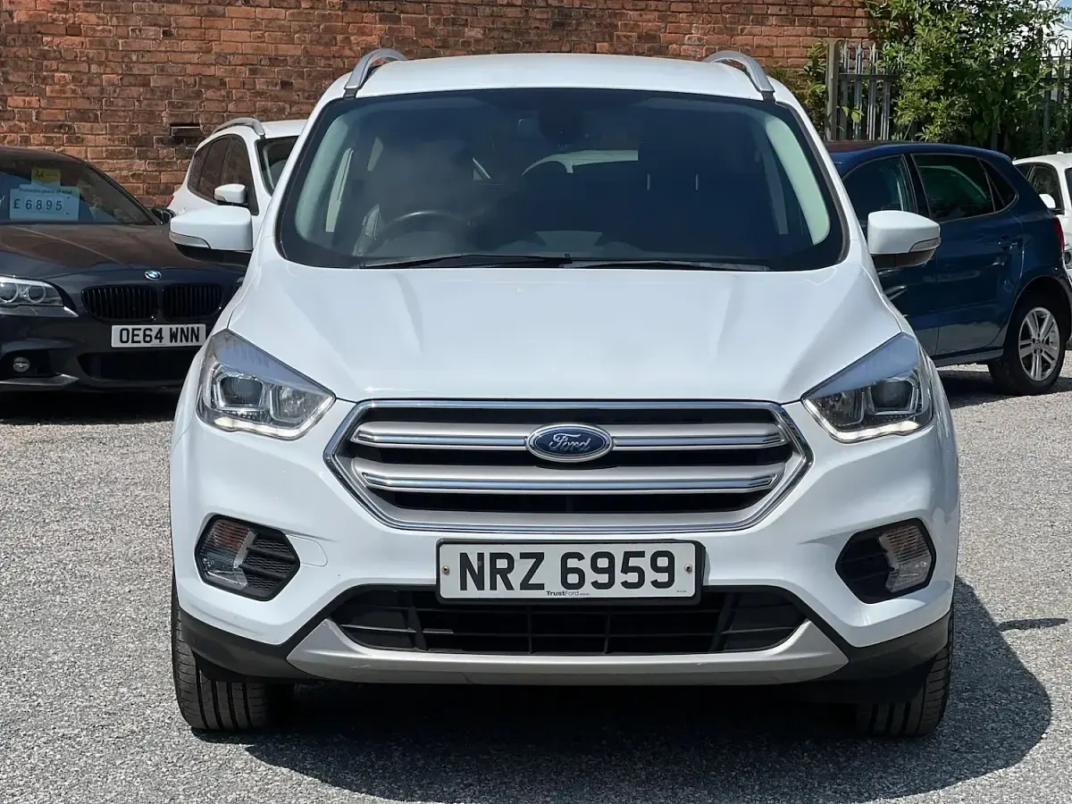 Used Ford Kuga Titanium 150 HP (110 kW) 2018 White SUV