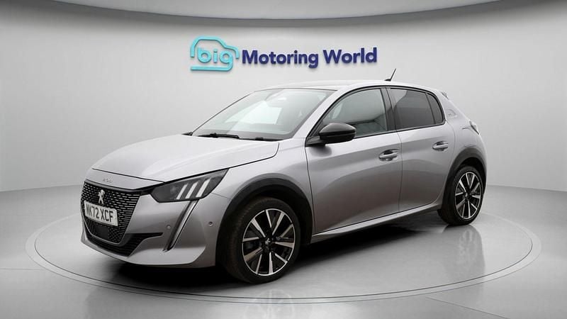 Used Peugeot 208 GT 102 HP (75 kW) 2022 Grey Hatchback
