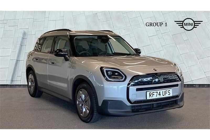 Silver New 2025 Mini Countryman Classic SUV | £31,999 (Fair price) - Image 1/4
