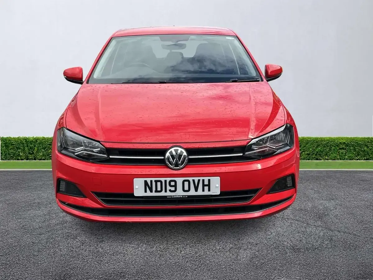 Used VW Polo Edition 95 HP (69 kW) 2019 Red Hatchback