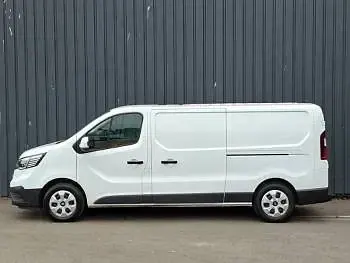 Used Renault Trafic 2024 White MPV