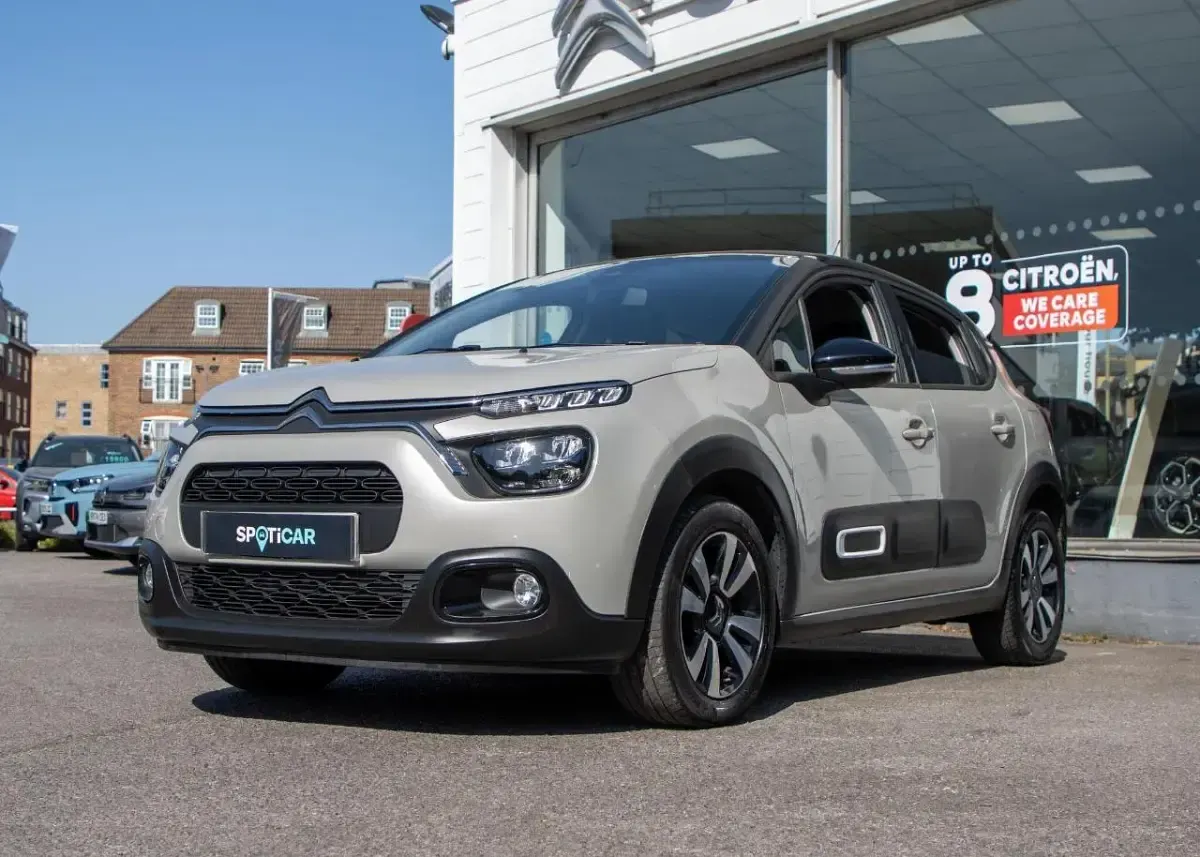 Usado Citroën C3 PureTech 108 CV (79 kW) 2024 Gris Utilitario
