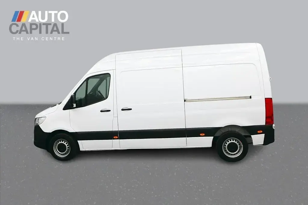 Used Mercedes Sprinter Premium 150 HP (110 kW) 2023 White Van