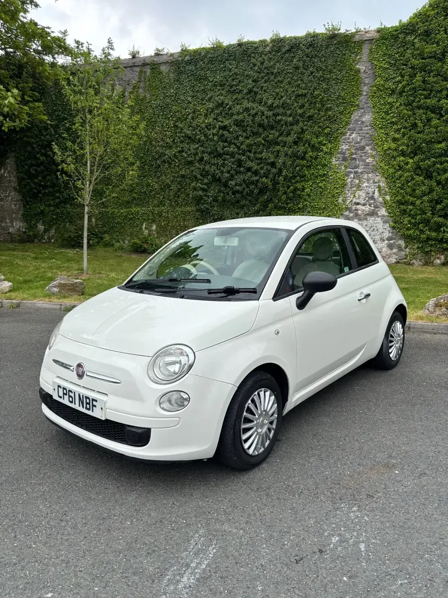 Begagnad Fiat 500 Pop 69 HK (50 kW) 2012 Vit Halvkombi