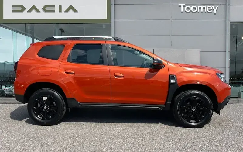 Used Dacia Duster Extreme 90 HP (66 kW) 2022 Orange SUV
