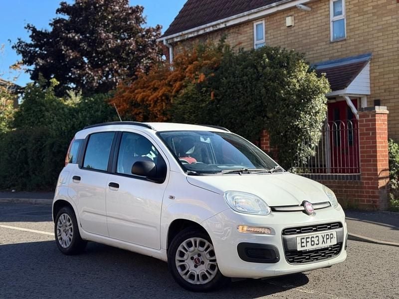 White Used 2014 Fiat Panda Easy Hatchback | £990 (Expensive) - Image 1/4