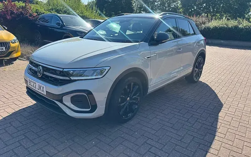 Used VW T-Roc R-line 150 HP (110 kW) 2025 SUV