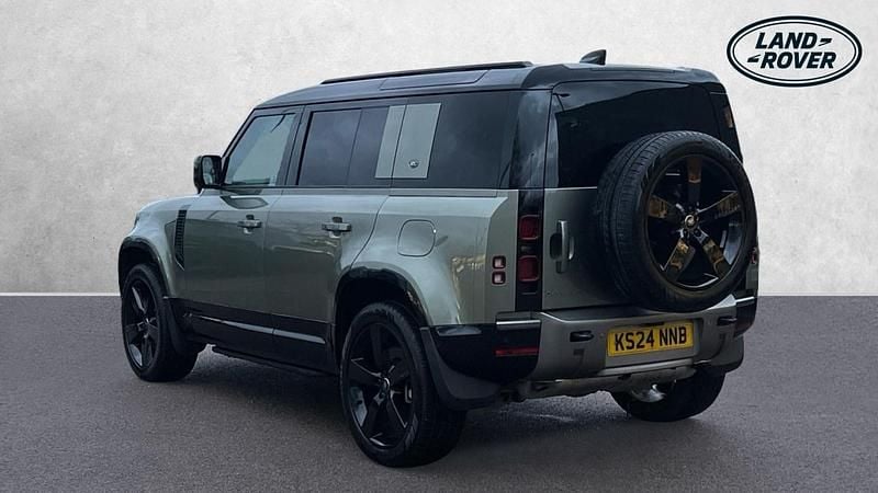 Used Land Rover Defender HSE Dynamic 404 HP (297 kW) 2024 Green Estate