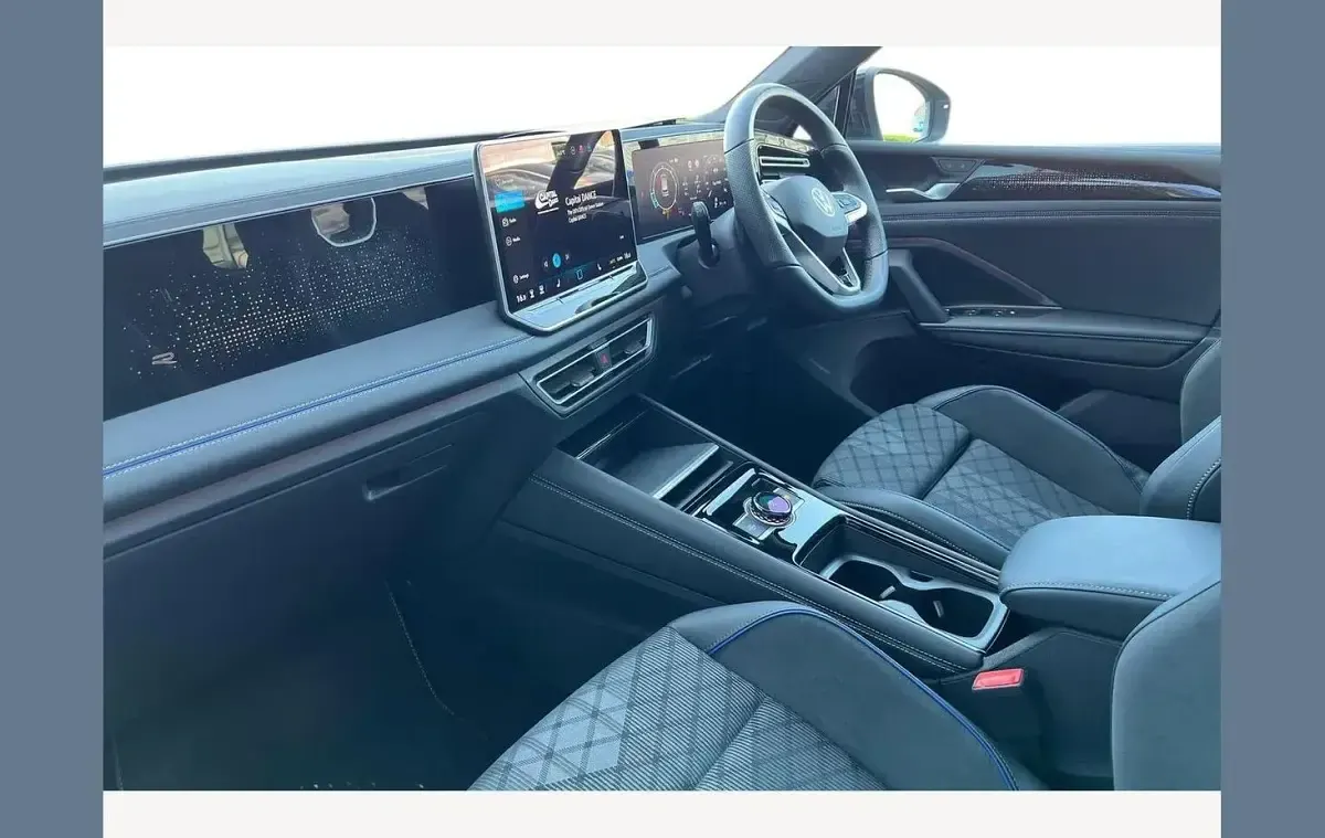 Used VW Tiguan R-line 150 HP (110 kW) 2025 Silver SUV