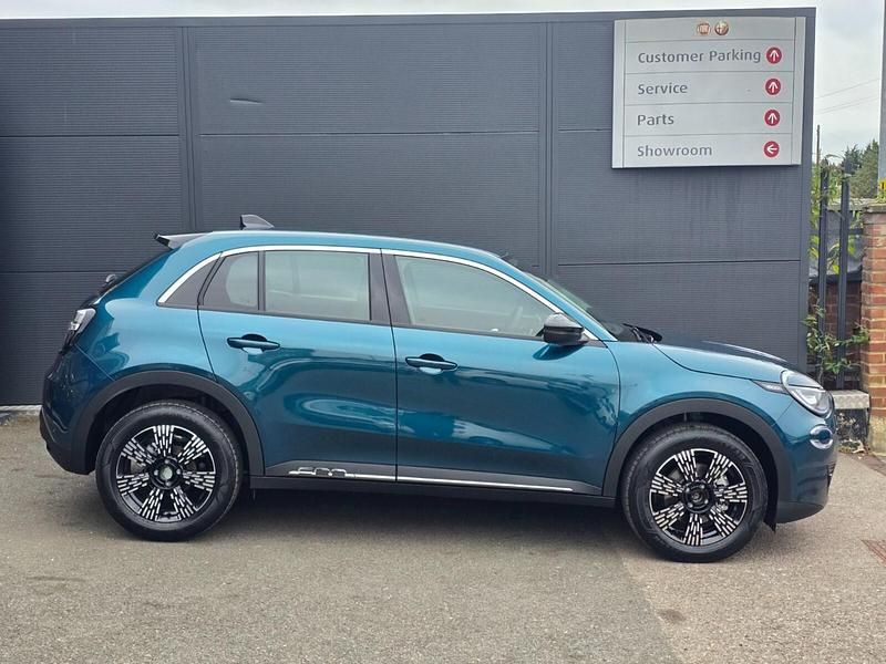 New Fiat 600 La Prima 99 HP (72 kW) 2025 Ocean green Hatchback