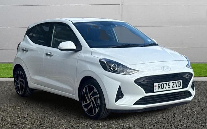 Used Hyundai i10 Premium 79 HP (58 kW) 2025 White Hatchback
