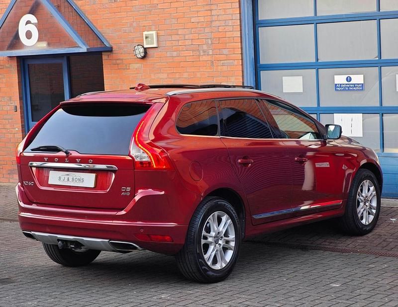 Used Volvo XC60 SE Lux 2014 Red SUV