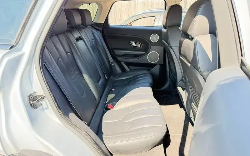 Used Land Rover Range Rover evoque Pure 190 HP (139 kW) 2014 Silver SUV