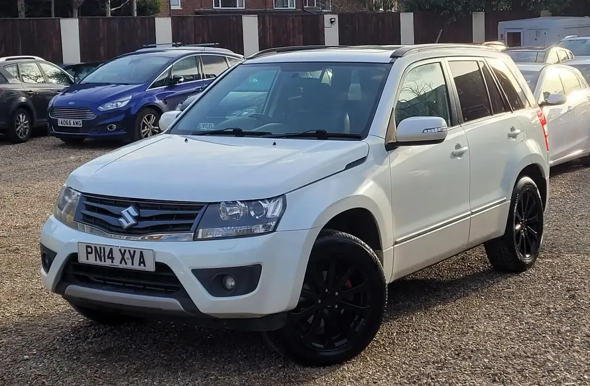 Used Suzuki Grand Vitara SZ5 2014 White Estate