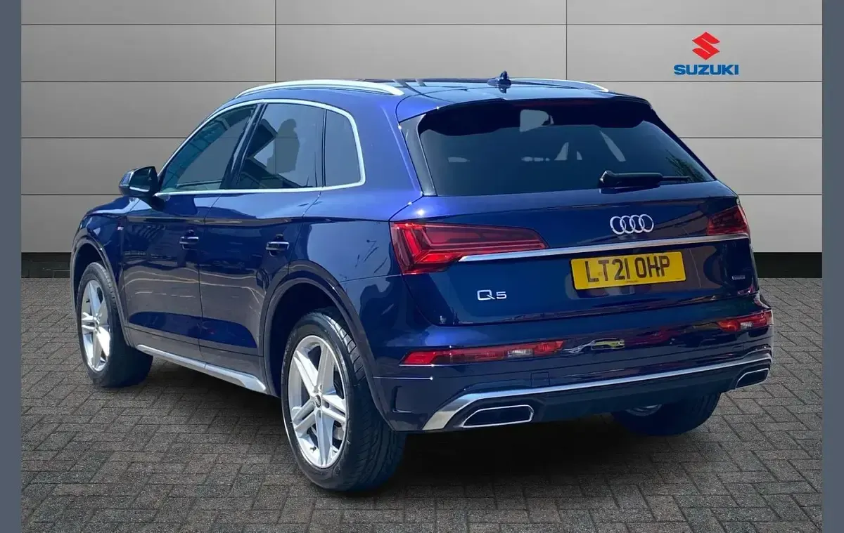 Used Audi Q5 S-Line 261 HP (191 kW) 2021 Blue SUV