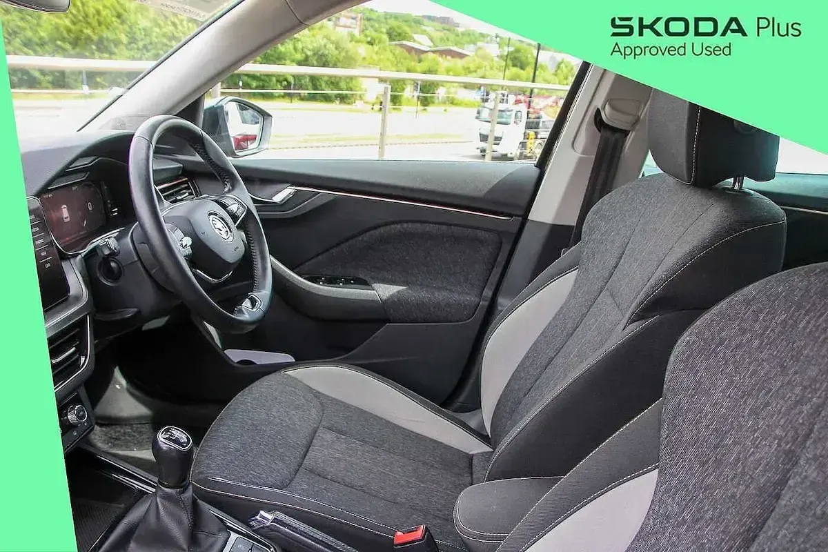 Used Skoda Kamiq SE L Executive 147 HP (108 kW) 2022 Black magic pearl effect SUV