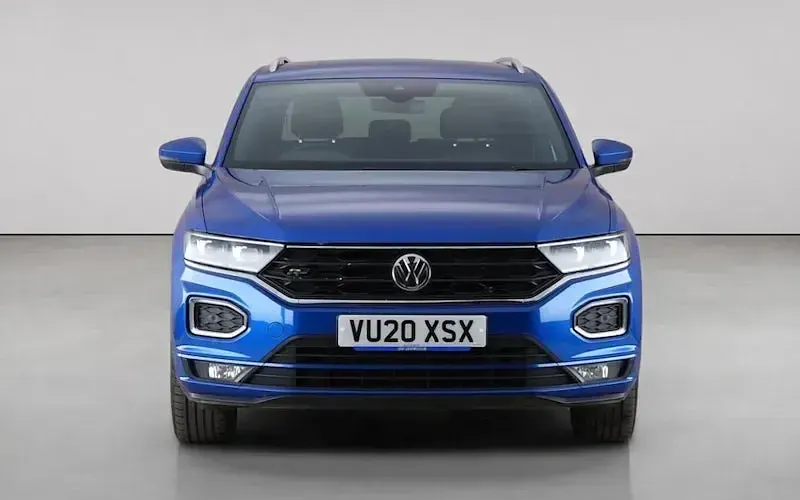 Used VW T-Roc R-line 150 HP (110 kW) 2020 Blue SUV