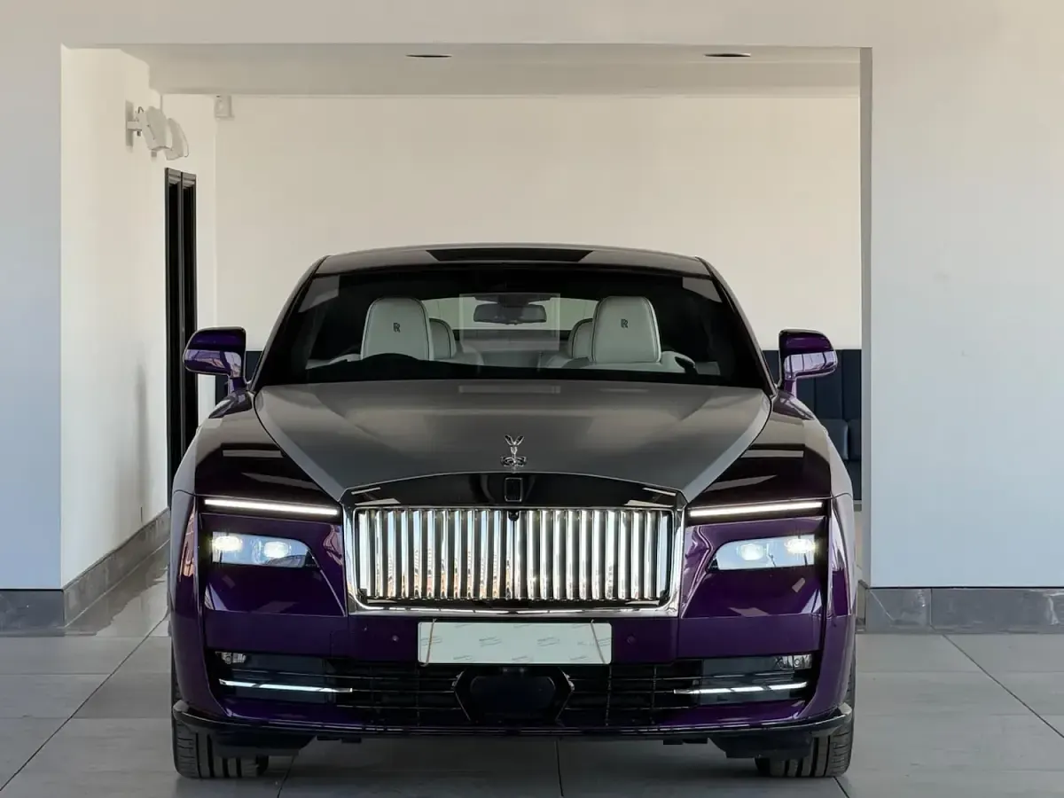 Used Rolls Royce Spectre 430 kW (585 HP) 2023 Mauve/purple Coupe